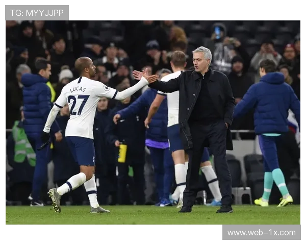 穆里尼奥执教本菲卡欧冠三连败 以0比3不敌纽卡斯尔联惨遭失利 穆里尼奥执教本菲卡欧冠三连败 以0比3不敌纽卡斯尔联惨遭失利